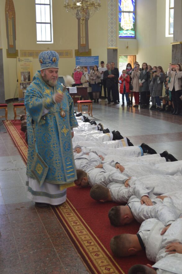 0-02-0a-2c591888e331c104bb9fea2951310afdf4f4f1bec9a5043456de023b15bdc73f_dd18d341